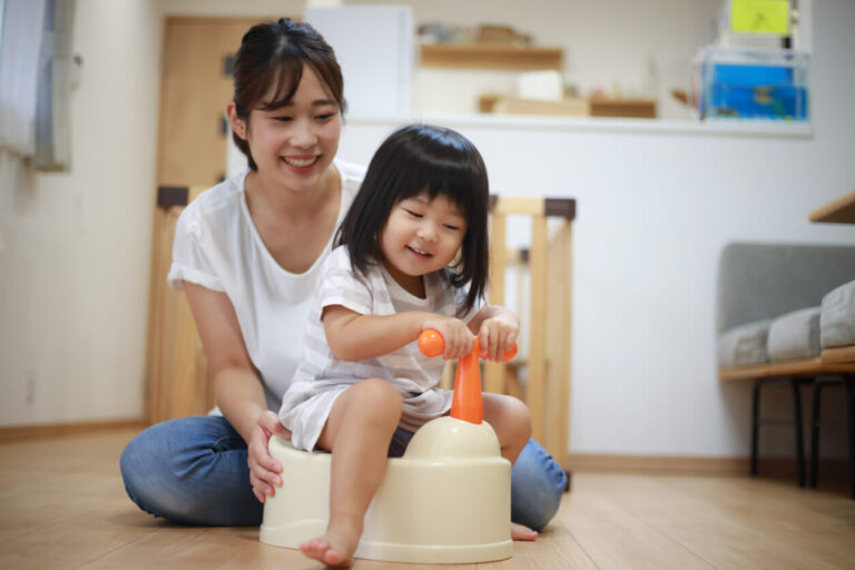 Toilet training girl