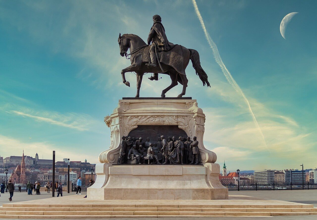 a famous statue in Budapest, Hungary